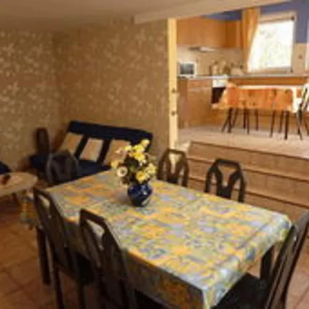 Retreat In Baugnez, Cleaning Included Holiday home *