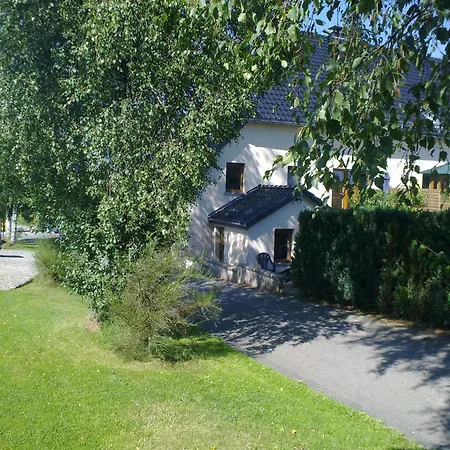 Retreat In Baugnez, Cleaning Included Holiday home Baugnez